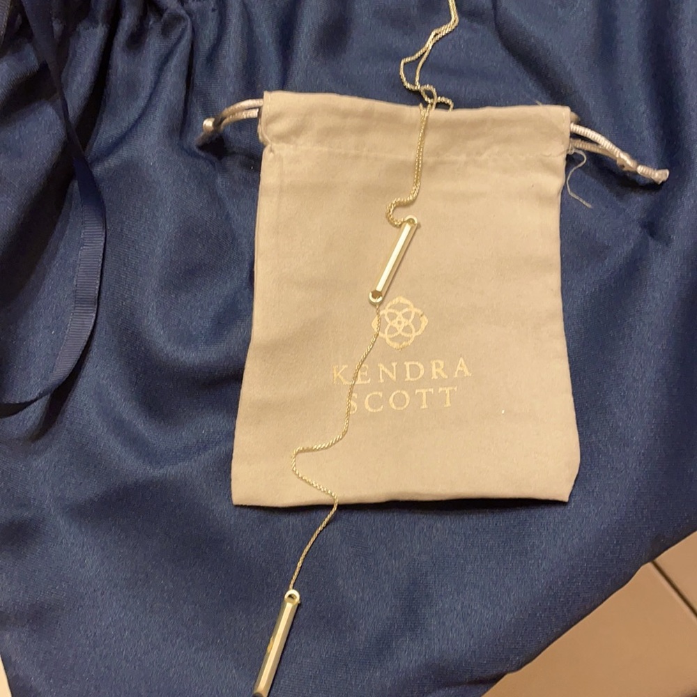 Kendra Scott Necklace